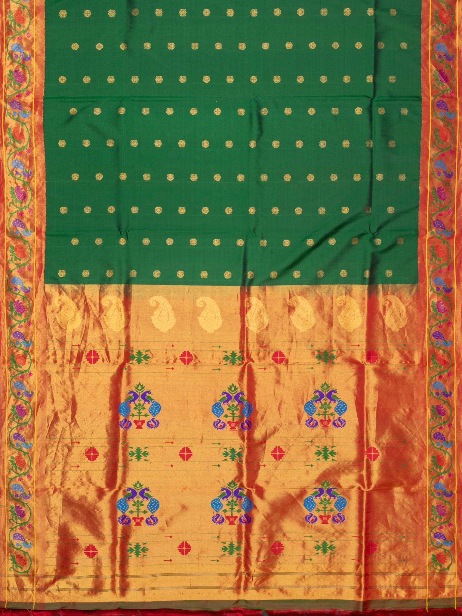 Weaves Paithani Saree With Contrast Border