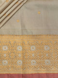 Weaves Gadwal Pattu With Butta