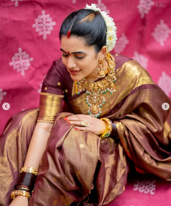 Bridal Kanjeevaram Silk Saree in Rich Brown & Gold