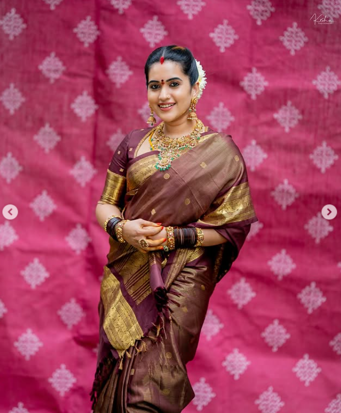 Bridal Kanjeevaram Silk Saree in Rich Brown & Gold